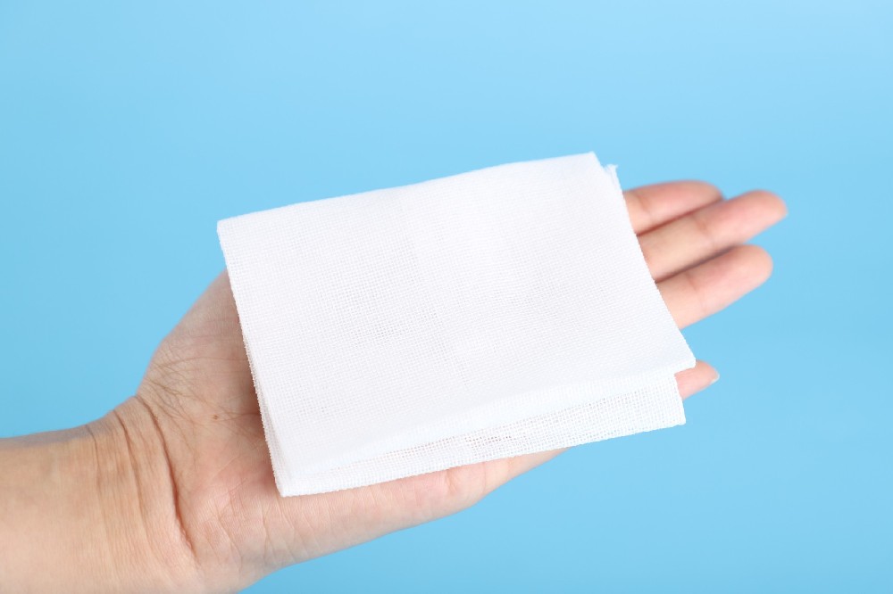 Medical absorbent gauze